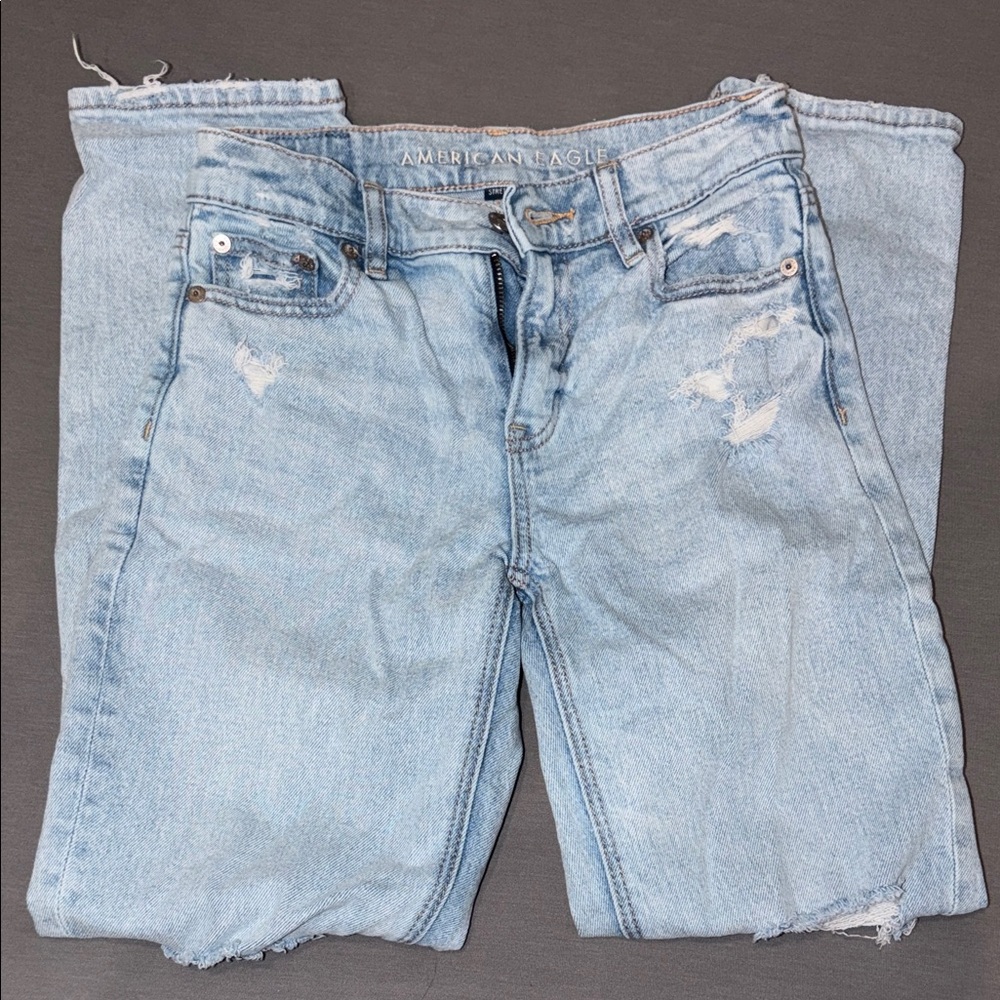 American Eagle Outfitters Men's Relaxed Light Blue Jeans